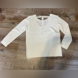 Women’s Sweater, Size Large
